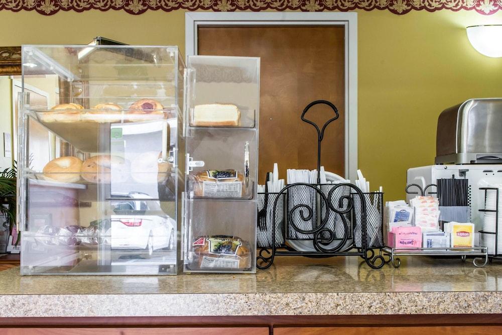 Econo Lodge Louisville Airport Ngoại thất bức ảnh