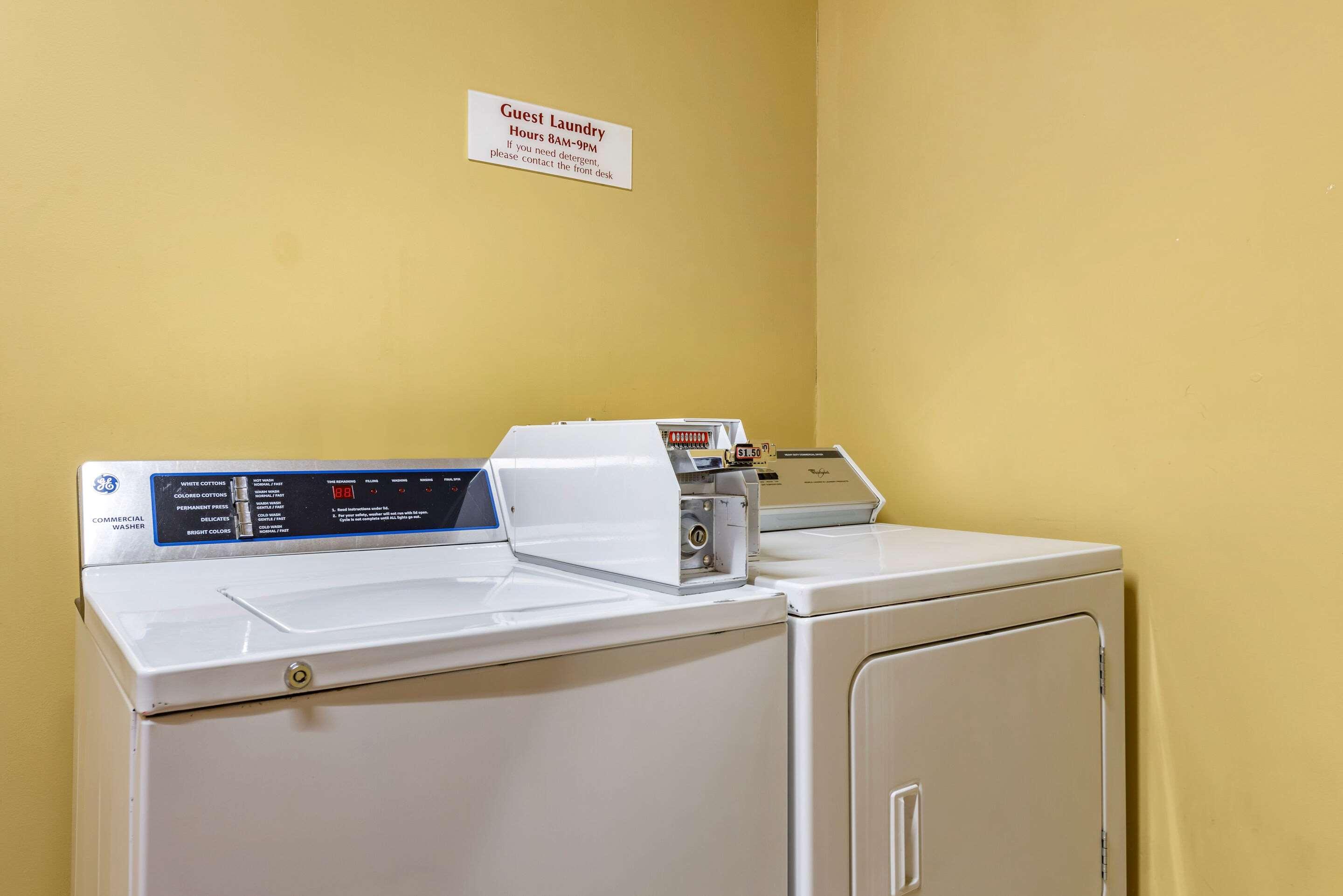 Econo Lodge Louisville Airport Ngoại thất bức ảnh