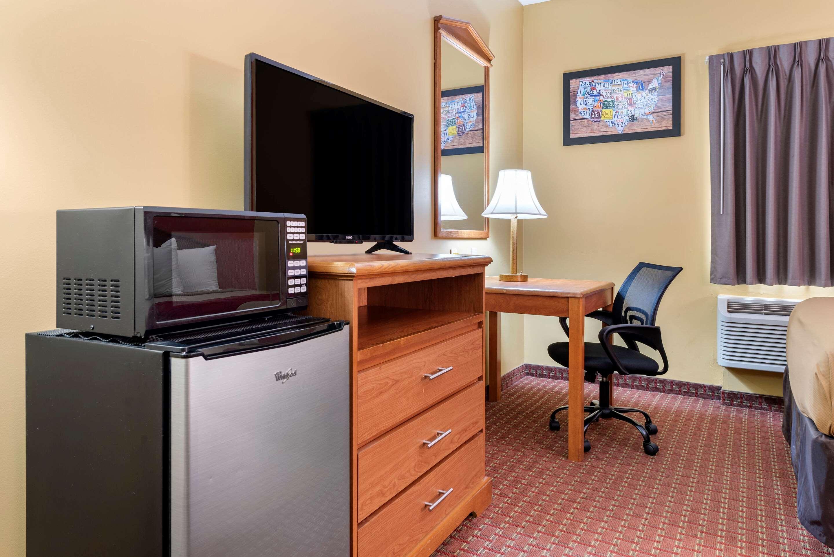 Econo Lodge Louisville Airport Ngoại thất bức ảnh