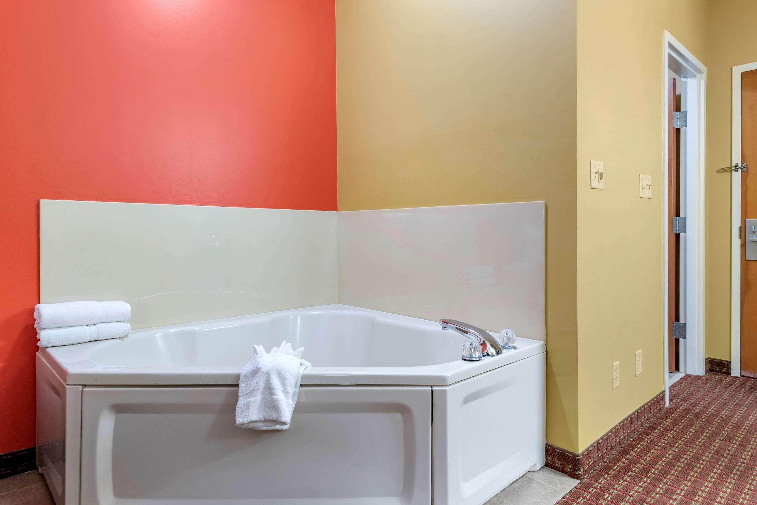 Econo Lodge Louisville Airport Ngoại thất bức ảnh
