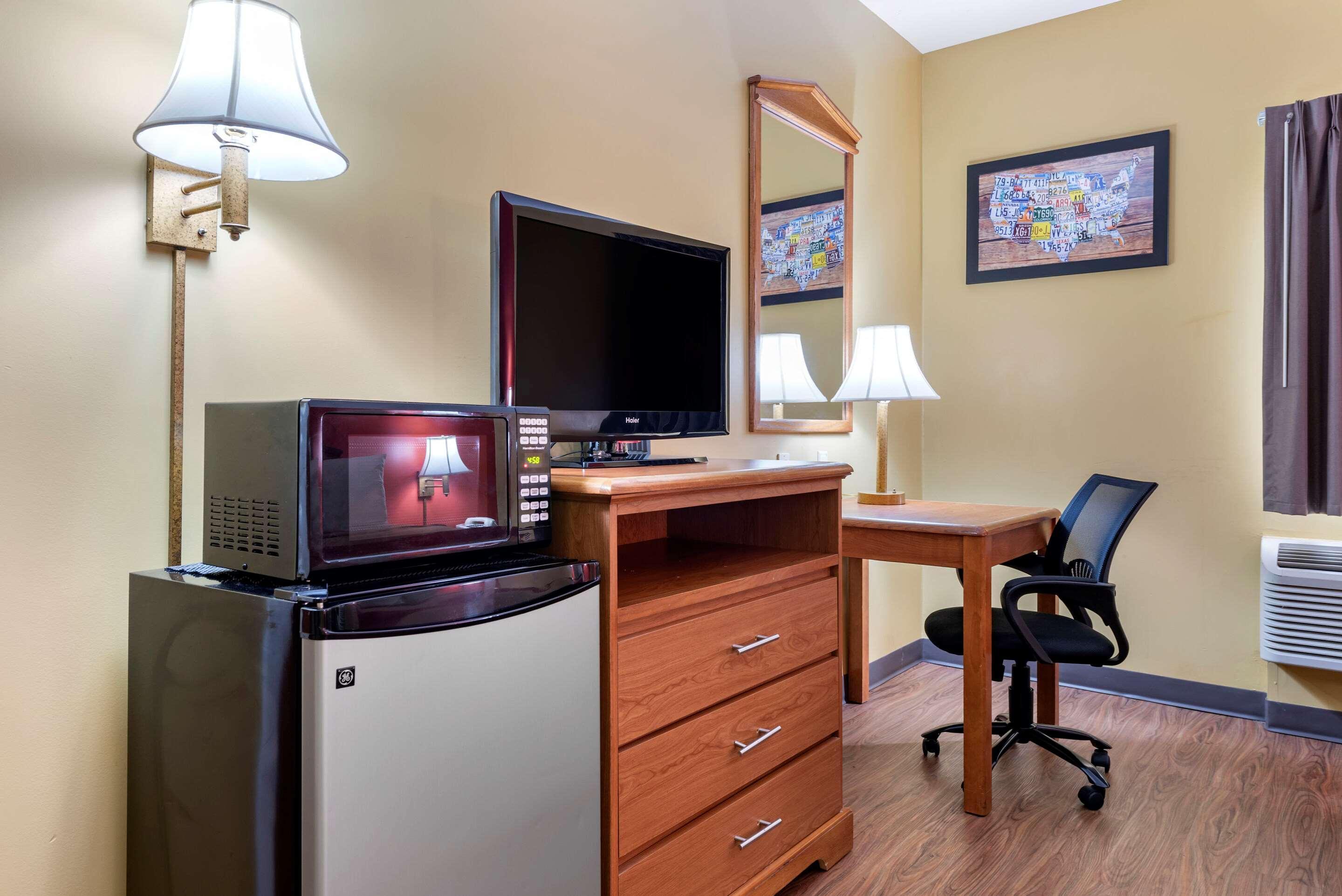 Econo Lodge Louisville Airport Ngoại thất bức ảnh